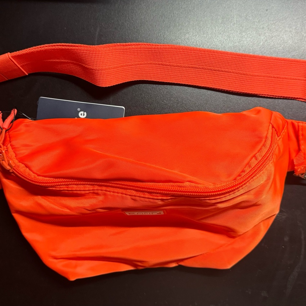 The Foldie crossbody newest version 2024- ORANGE